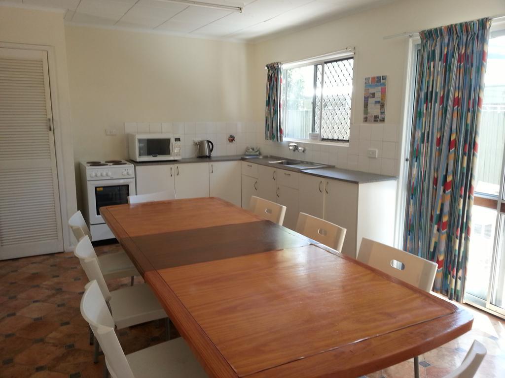 Motel Sandy Court Holiday Units Noosaville Exterior foto