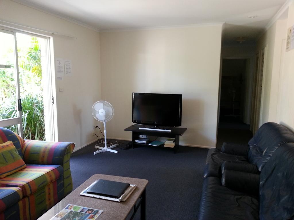 Motel Sandy Court Holiday Units Noosaville Zimmer foto