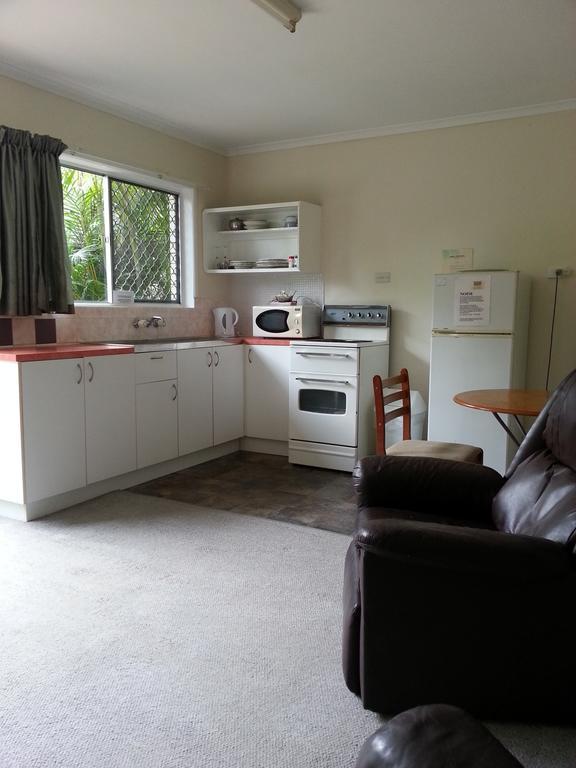 Motel Sandy Court Holiday Units Noosaville Zimmer foto